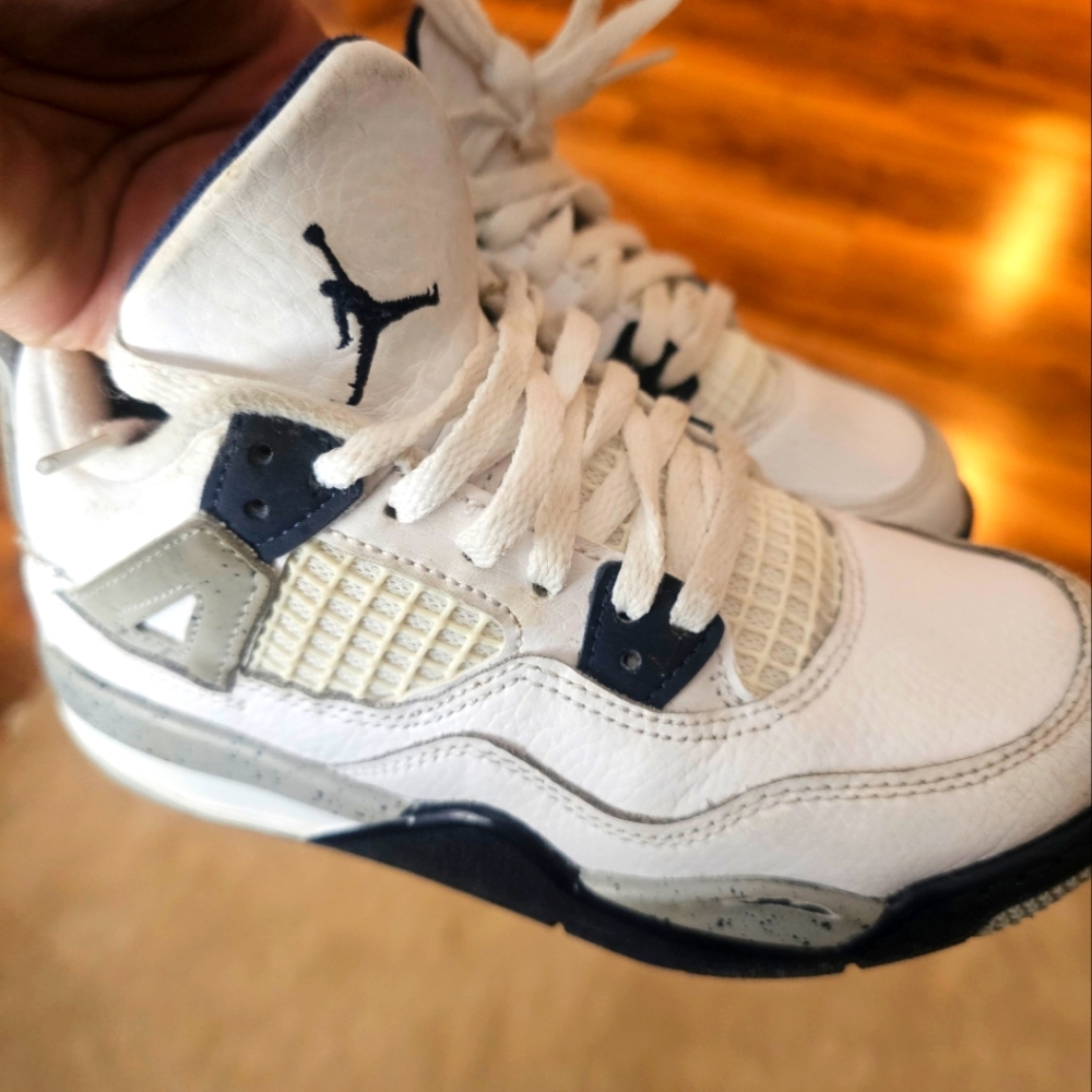 Jordan 4 retro